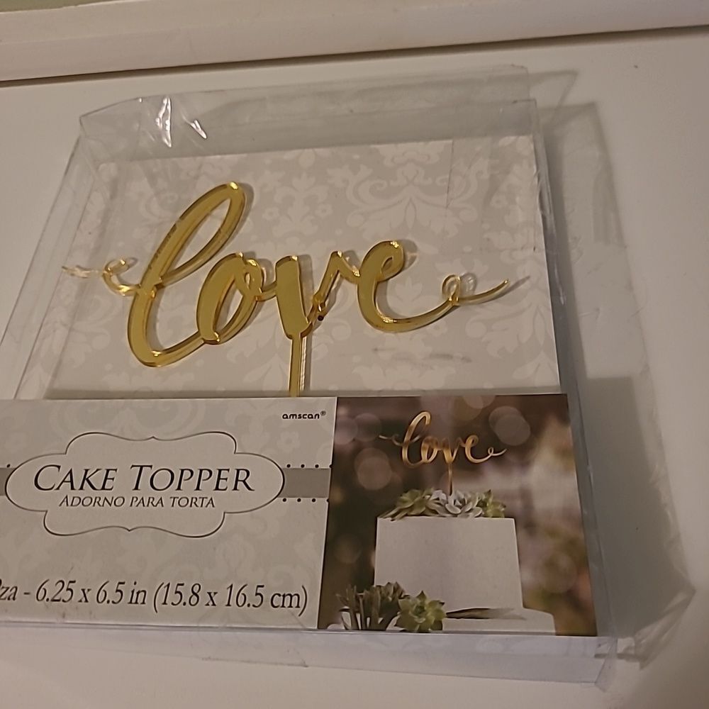 Love Cake Topper
